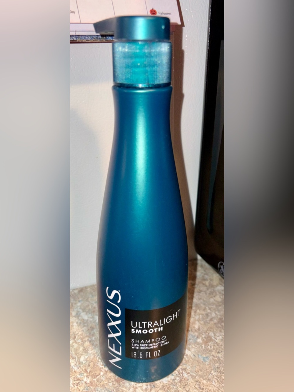 Nexxus Ultralight Smooth Shampoo Weightless 13.5 Oz Pump Top! New